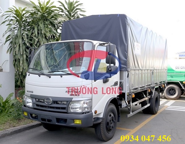 Xe tải Hino 5 tấn thùng mui bạt- XZU342L thùng dài 4m5