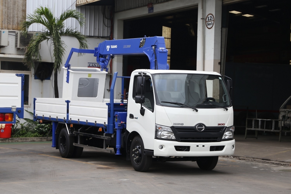 Xe cẩu Hino 3t5 - Xe tải cẩu Hino 3.5 tấn